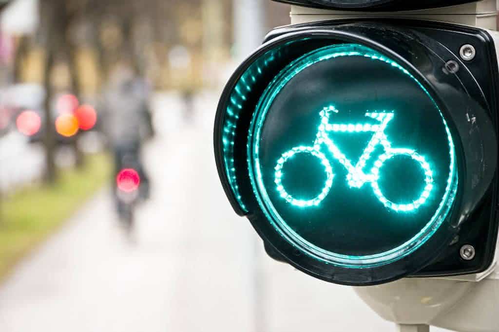 bicicleta sinal transito